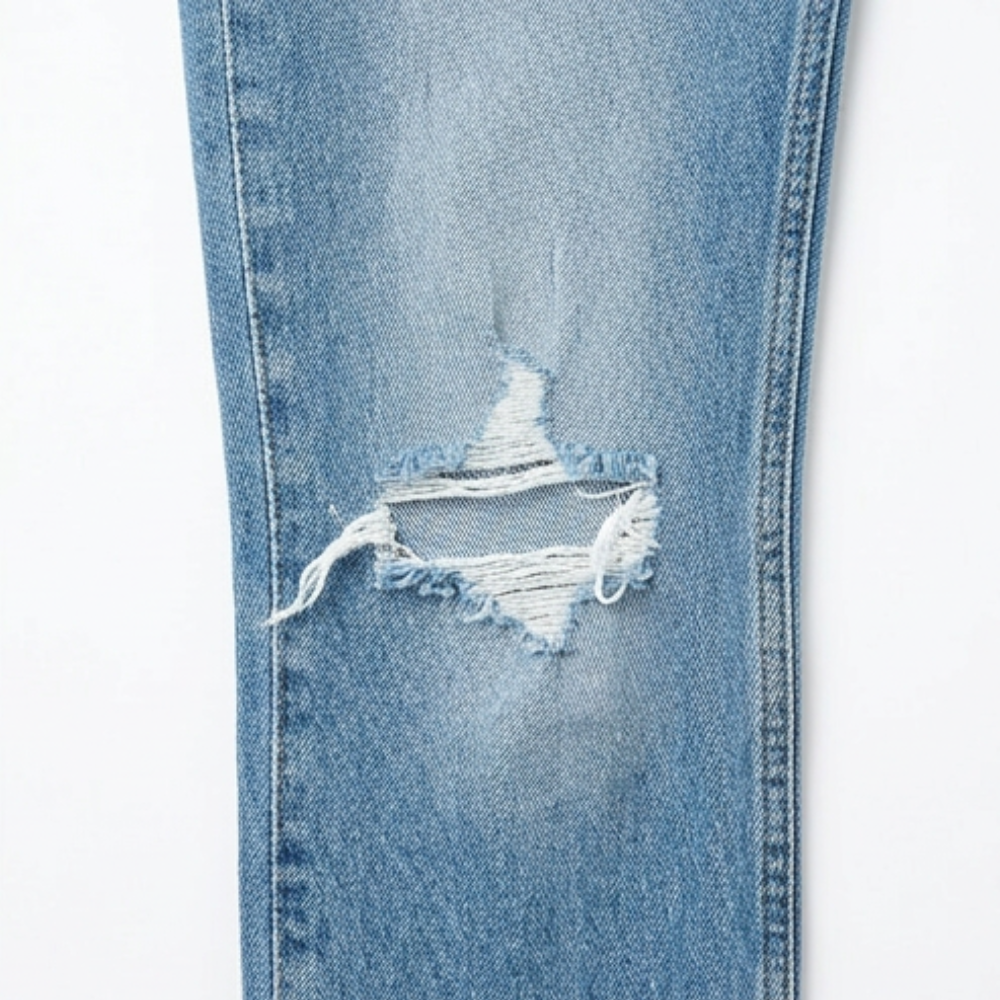 Wearbella – Women's Frayed Hem 7/8 Jeans