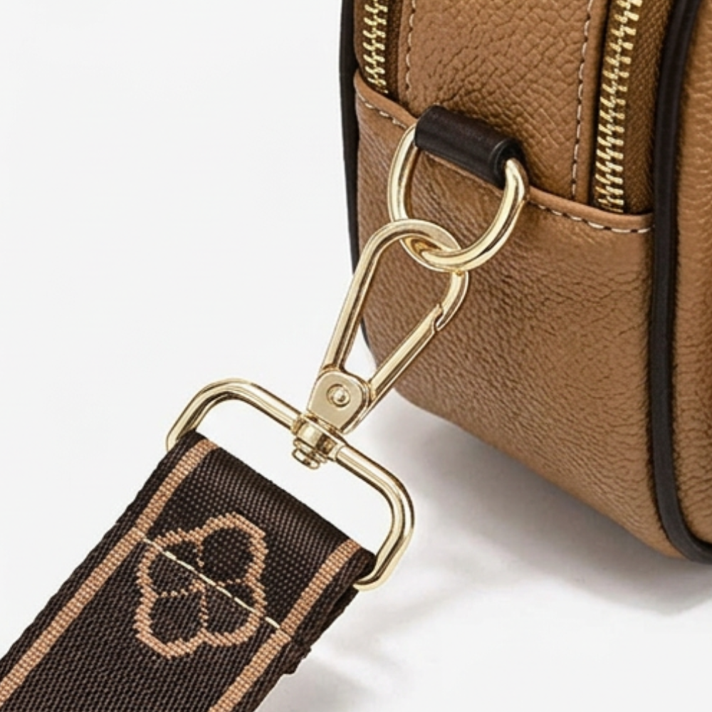 Velora – Multi-Compartment Crossbody Bag