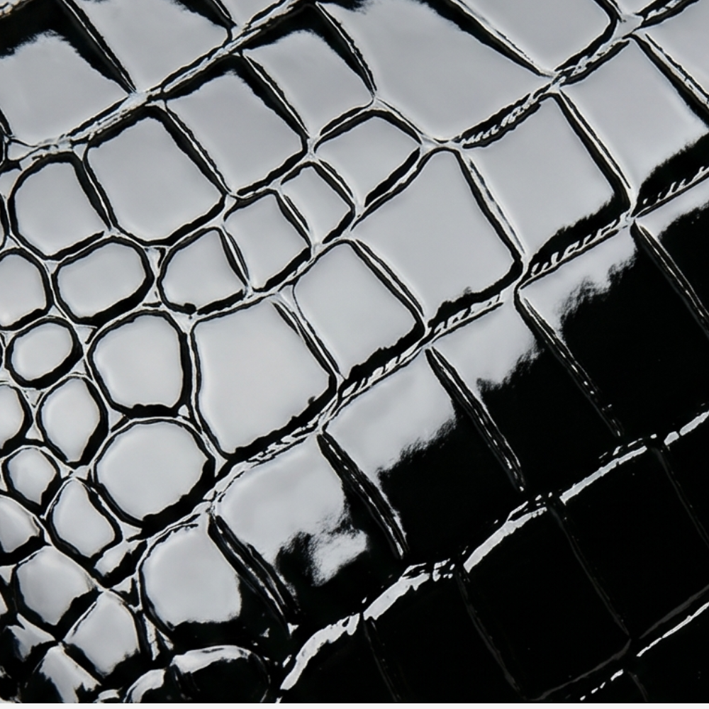 Velora™ – Glossy Croc Crossbody Handbag