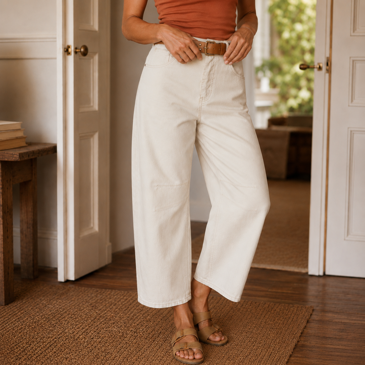 Cropelle™ – Stitch Detail Cropped Straight Pants