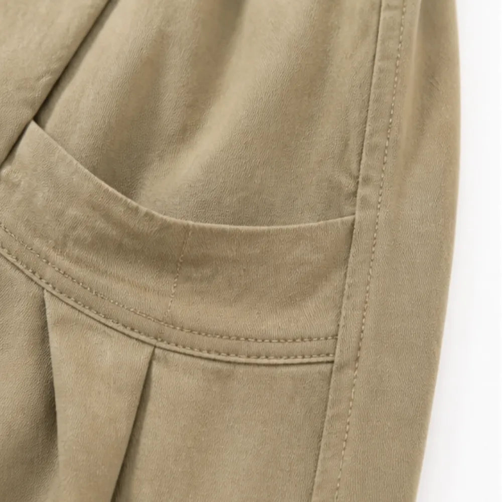 Lorenza – Pleated Wide-Leg Lantern Trousers with Drawstring Waist and Deep Pockets