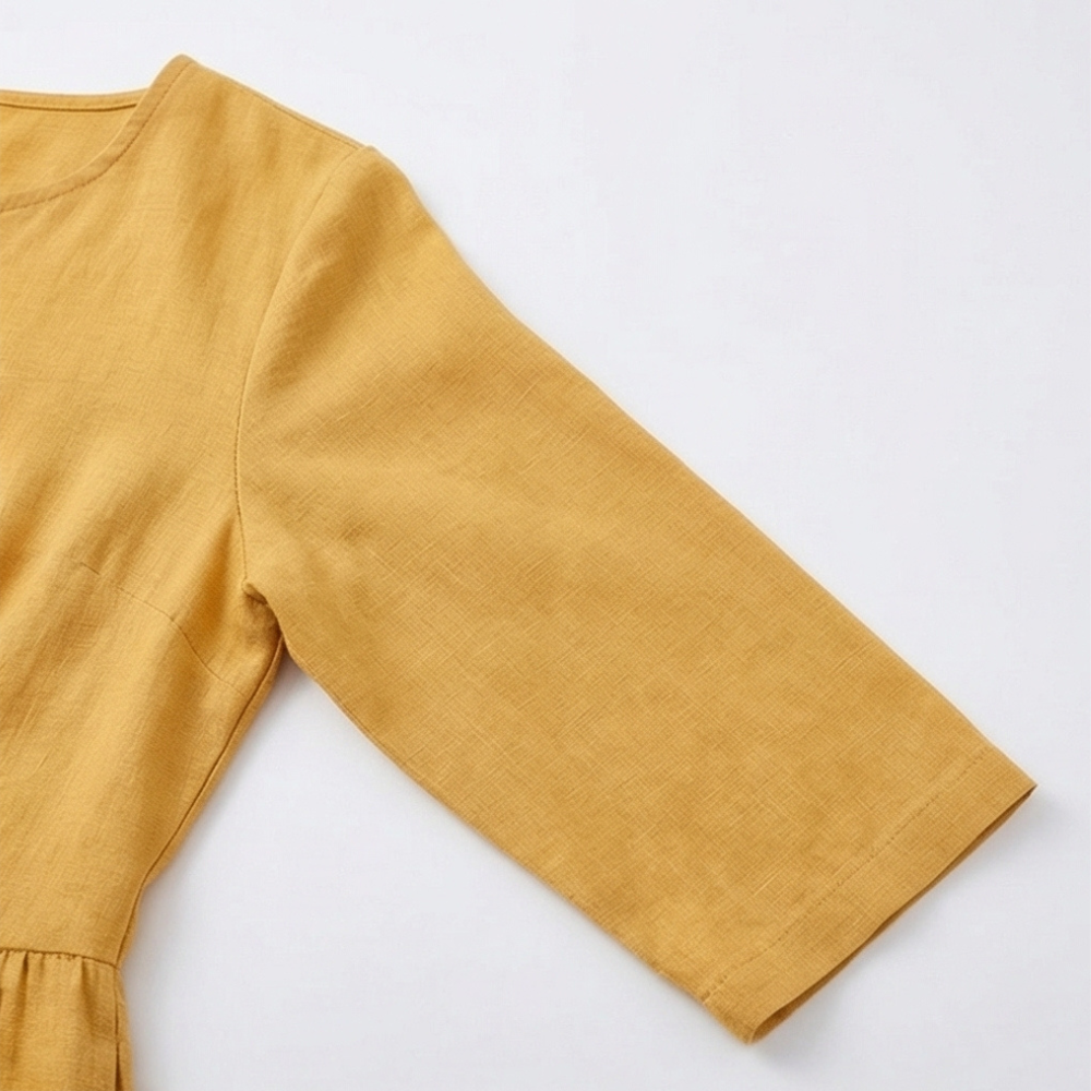 Solenne – Relaxed V-Neck Midi Dress