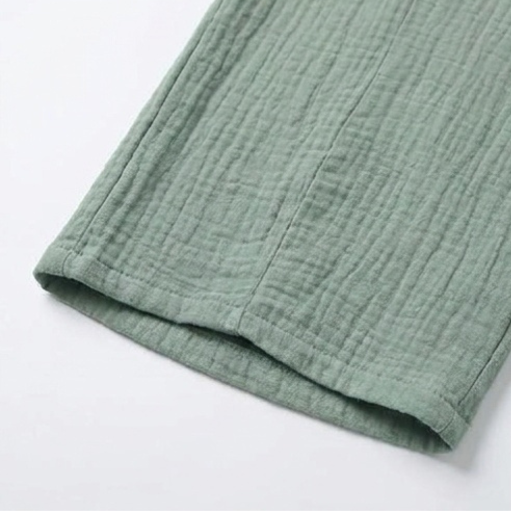 Selora – Women's Crinkle Capri Pants
