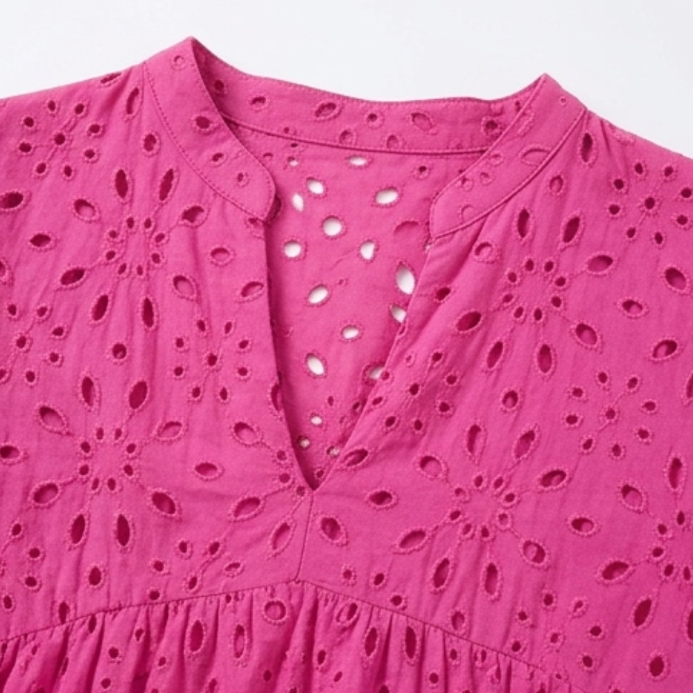 Wearbella – Flowy V-Neck Eyelet Dress for Curvy Fit