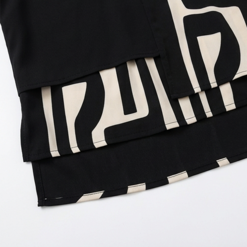 Eloria – Elegant Oversized Statement Top