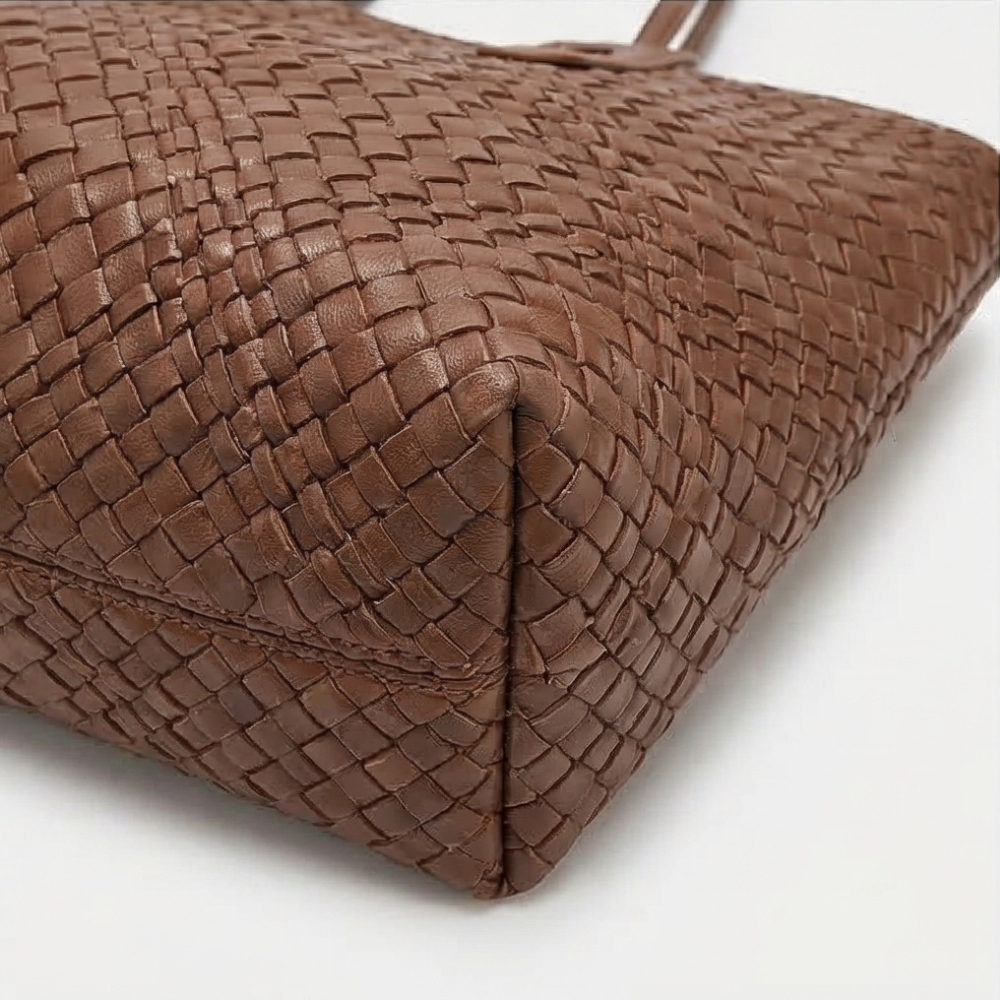 Tessara – Soft Woven Everyday Tote Bag
