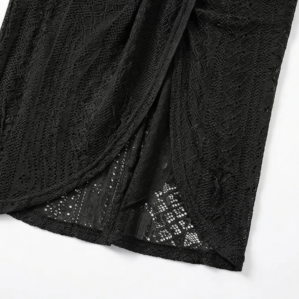 Vivara – Women's Lace Halterneck Maxi Dress