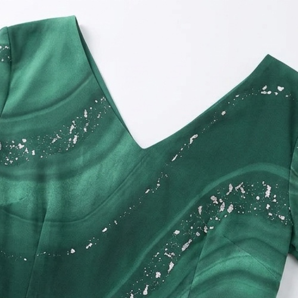Osyla – Women's Flowing Marbled Midi Dress