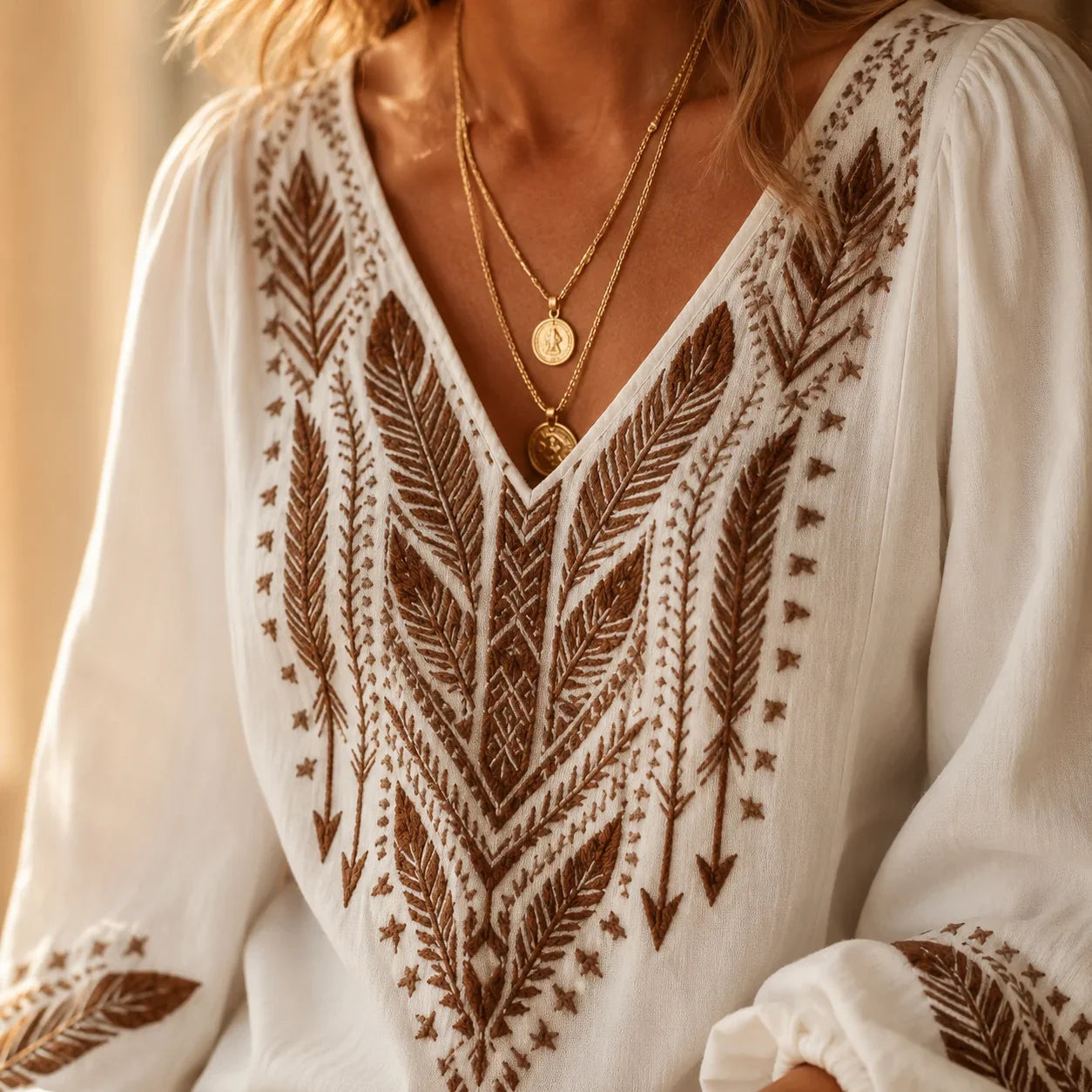 Soluna – Embroidered Boho Blouse, V-Neck, Balloon Sleeve