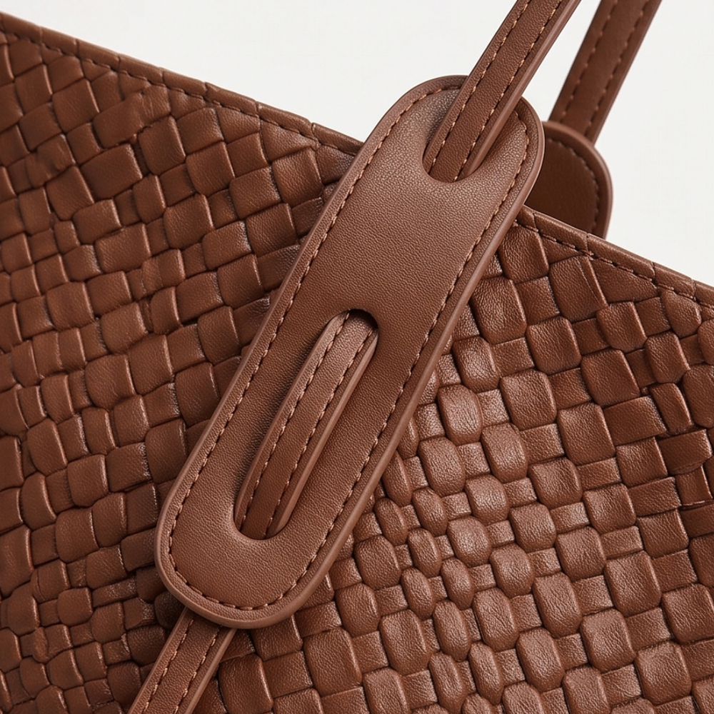 Ardenna – Woven Faux Leather Tote