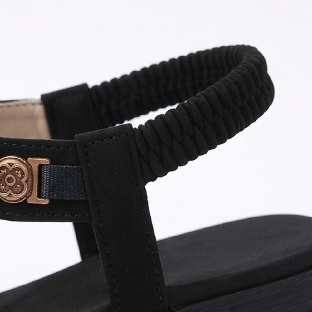 Soluna – Women's Boho Flat Sandals with Gold Floral Charms