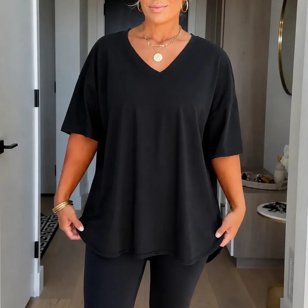 Vivelyn – Oversized V Neck Tee