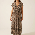 Vivara – Ruched Waist Leopard Maxi Dress