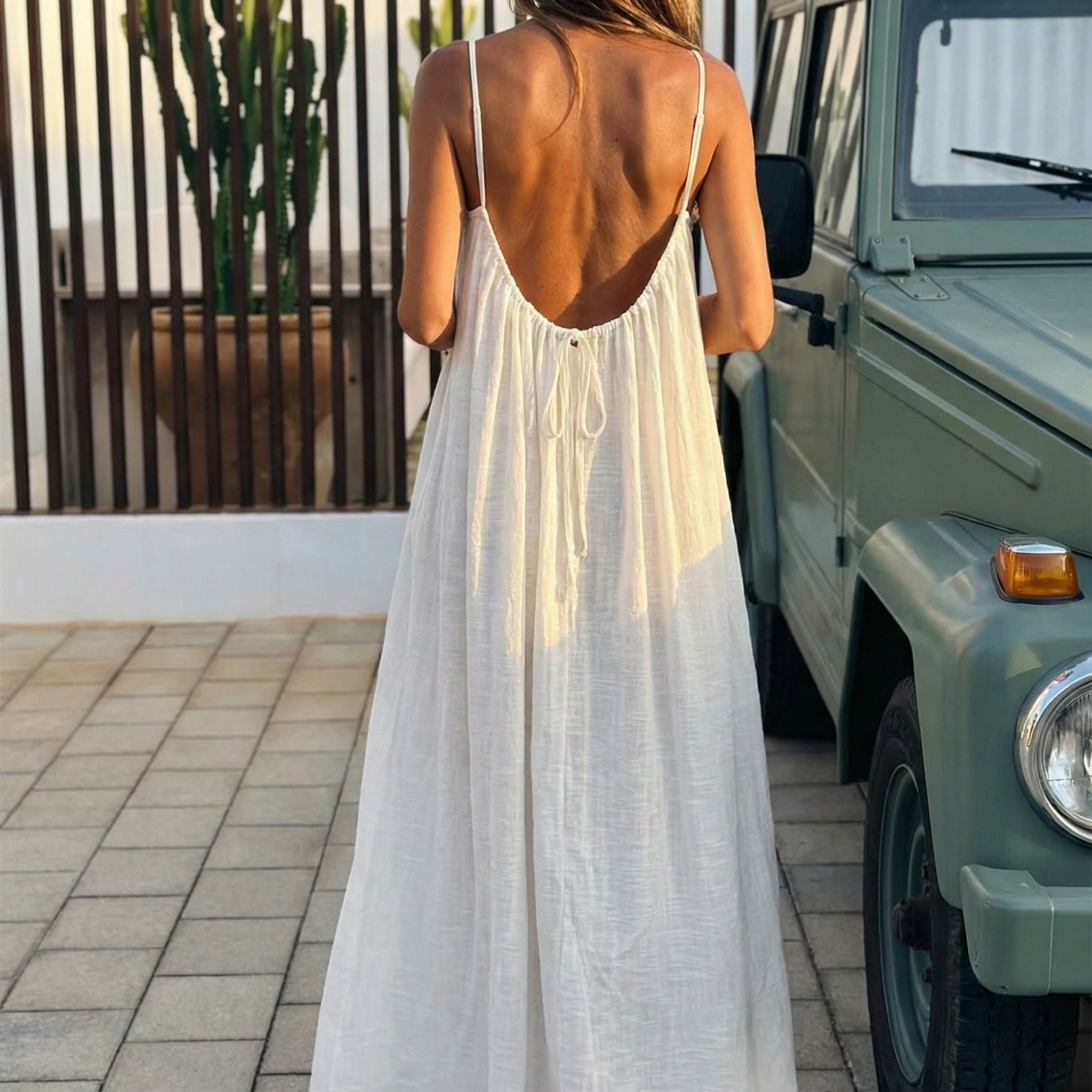 Soleia – Flowy Open Back Summer Maxi Dress