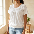 Vivelyn – Women's pleated V-neck blouson top
