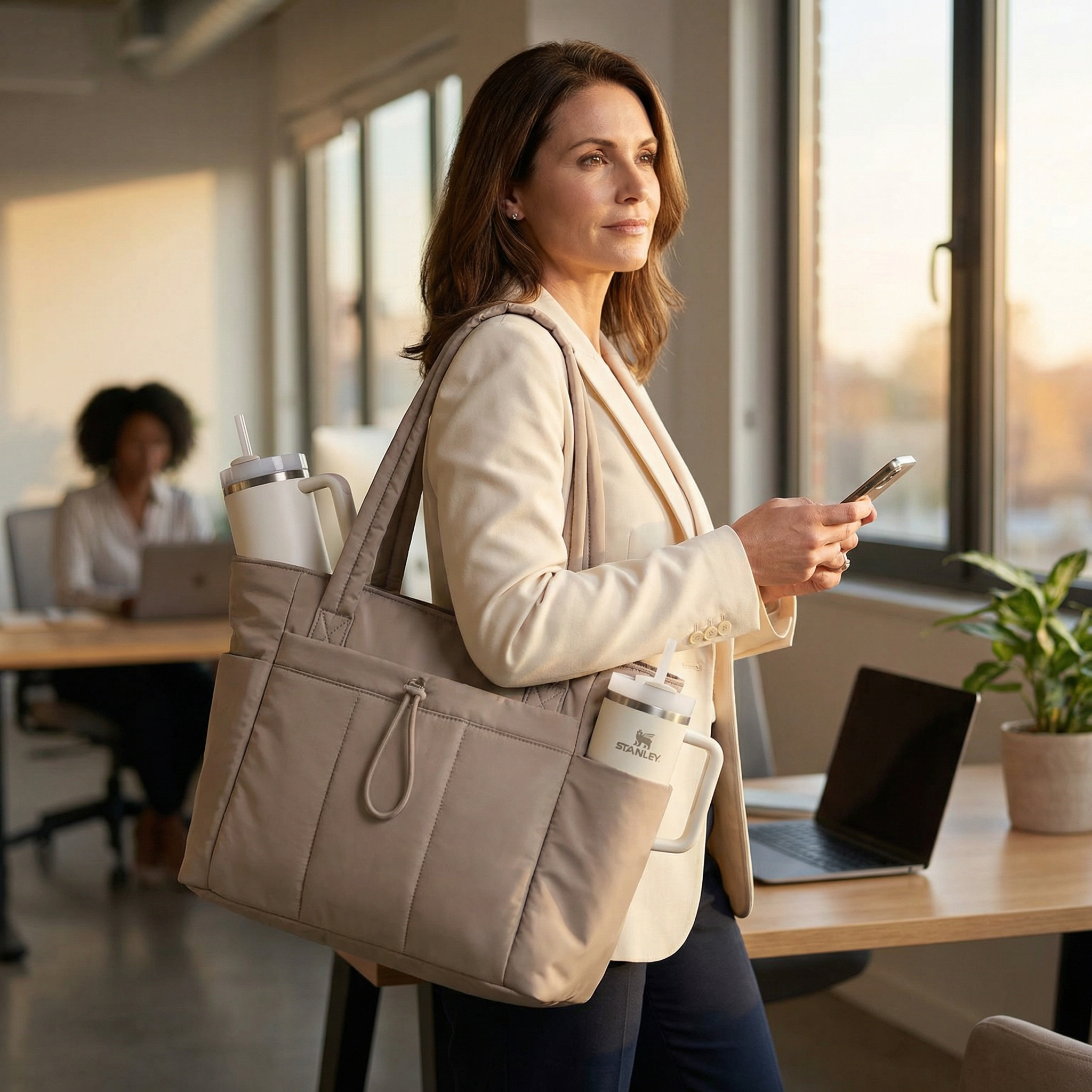 Tova – Lightweight Fashionable Tote