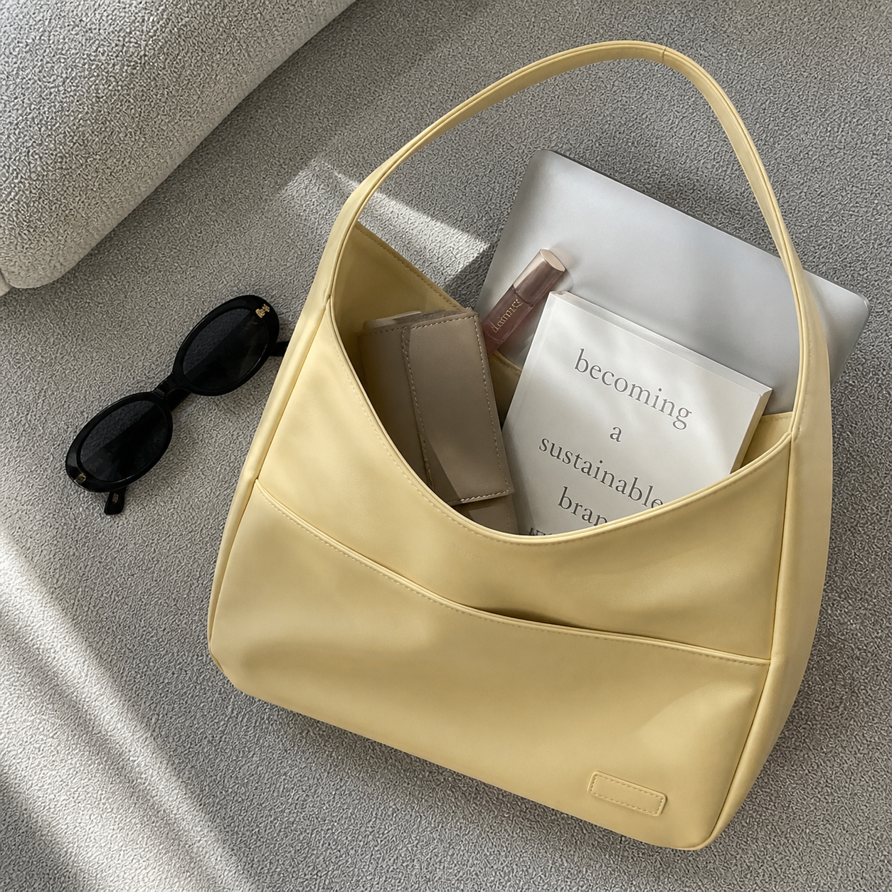 Lunavia – Soft Shoulder Bag for Everyday Elegance