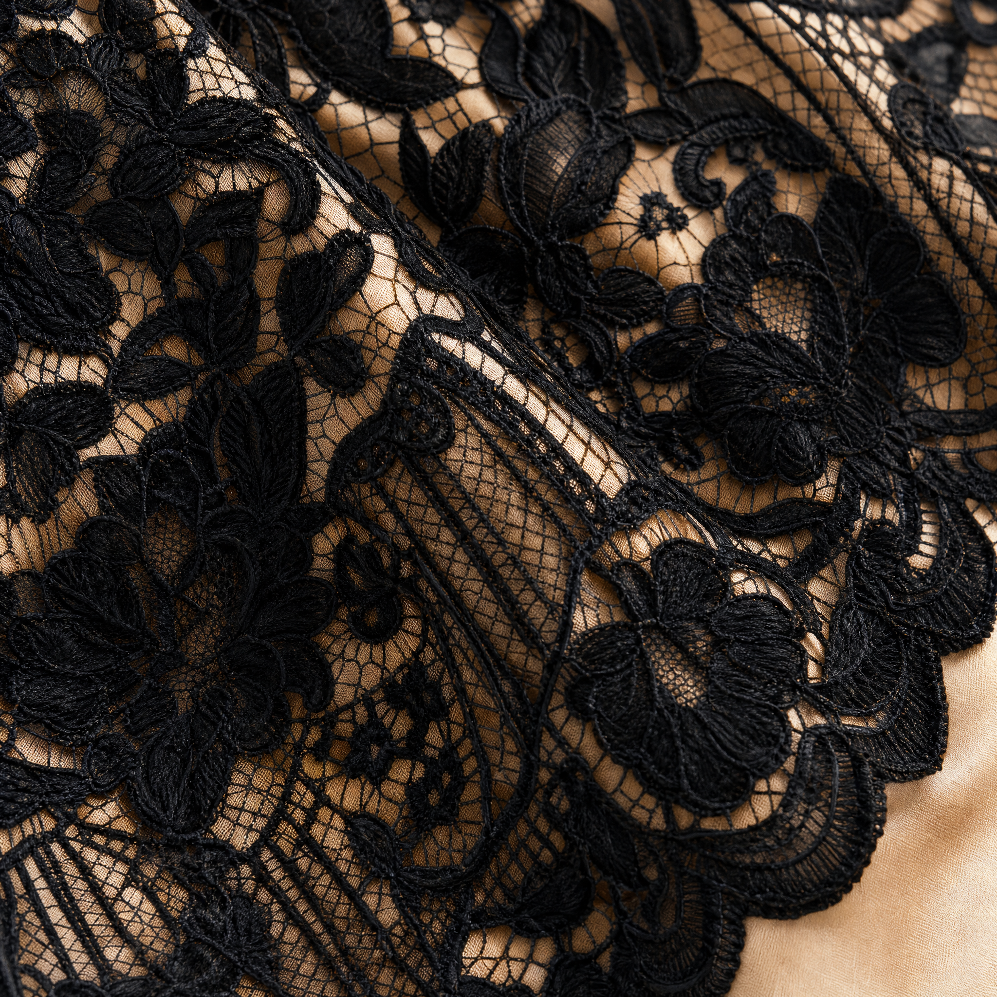 Lunavia™ – Black Lace Midi Dress for Curves