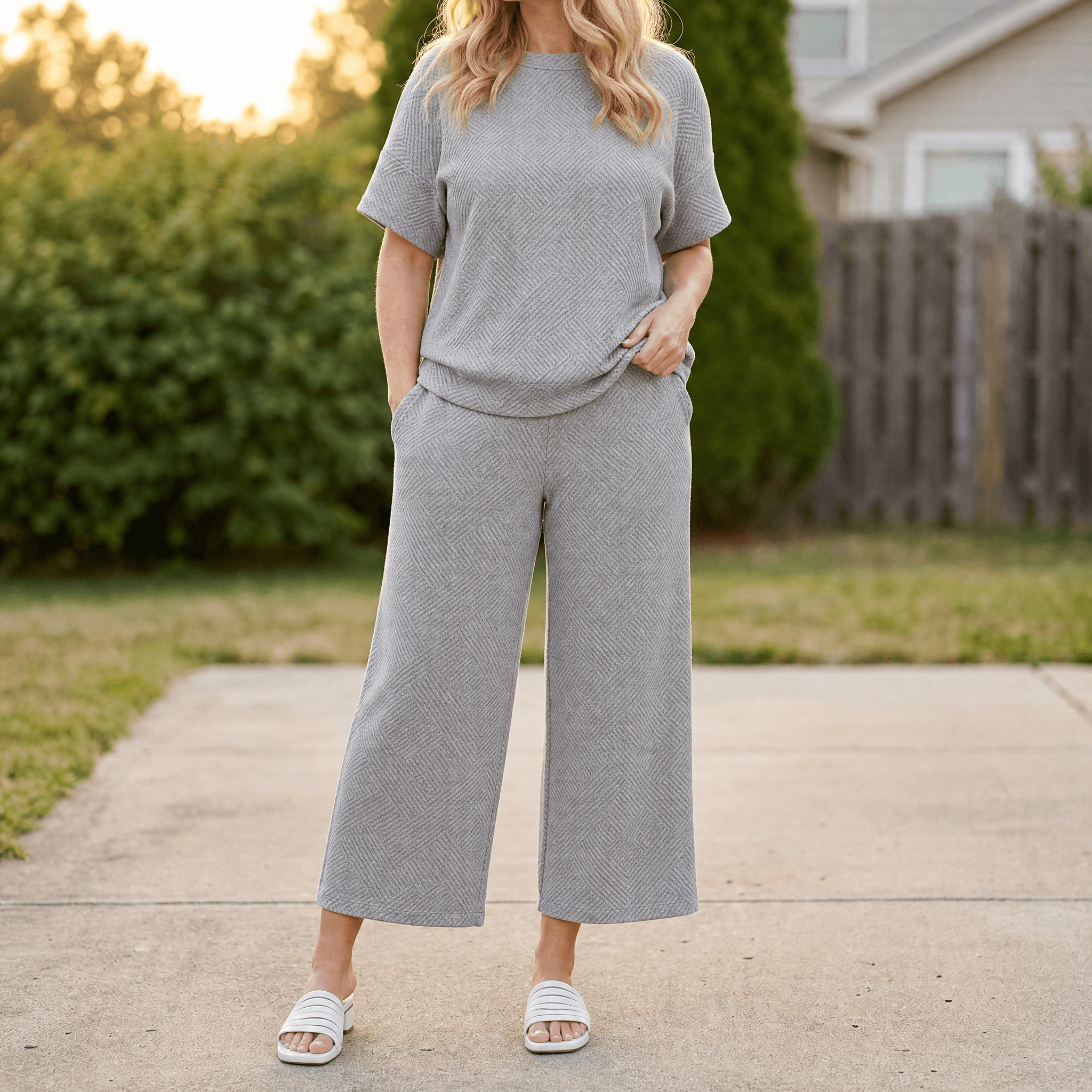 Lunavia – Women's Textured Knit Two-Piece Lounge Set