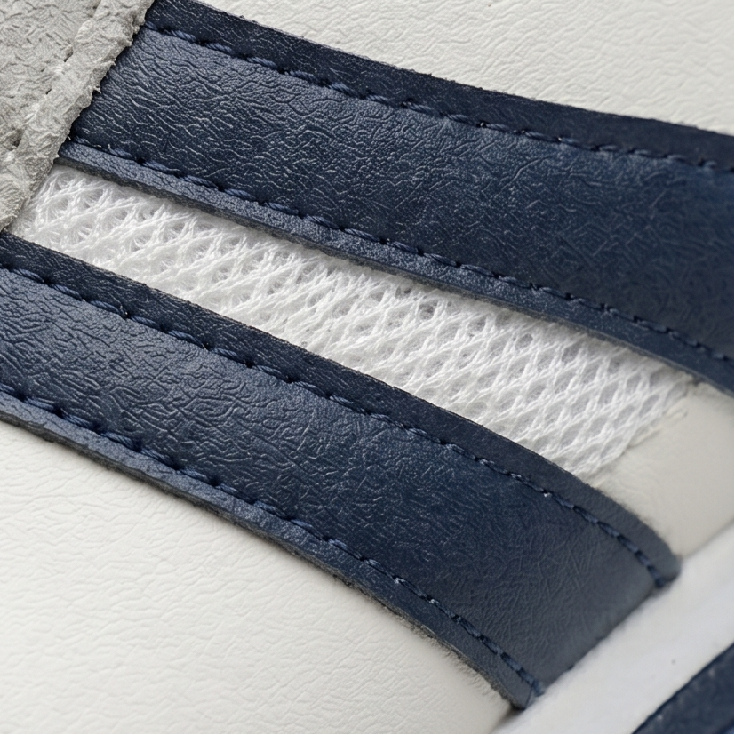 LunaWalk – Lightweight Retro Stripe Walking Sneakers