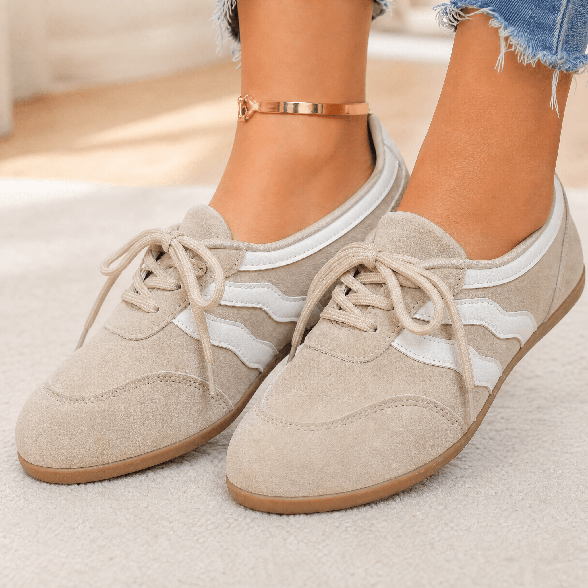 Lunelle – Retro Slip-On Sneakers
