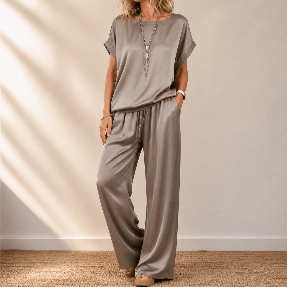 Nadine – Women's Two-Piece Set with Wide-Leg Trousers