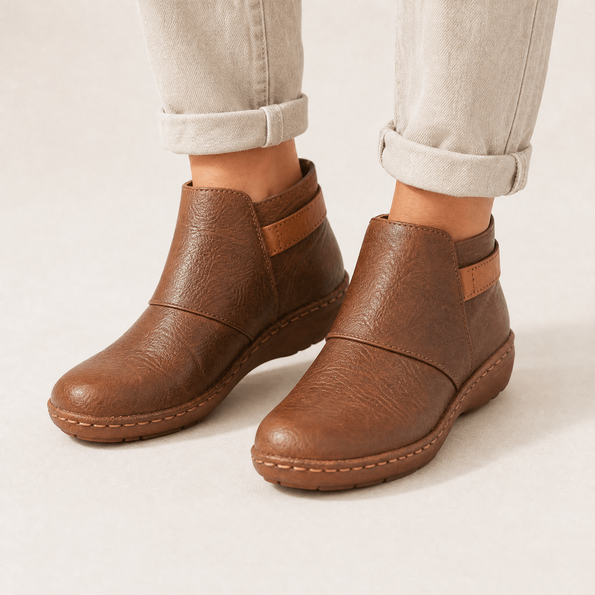 Solena - Women's adjustable ankle boots for sensitive feet