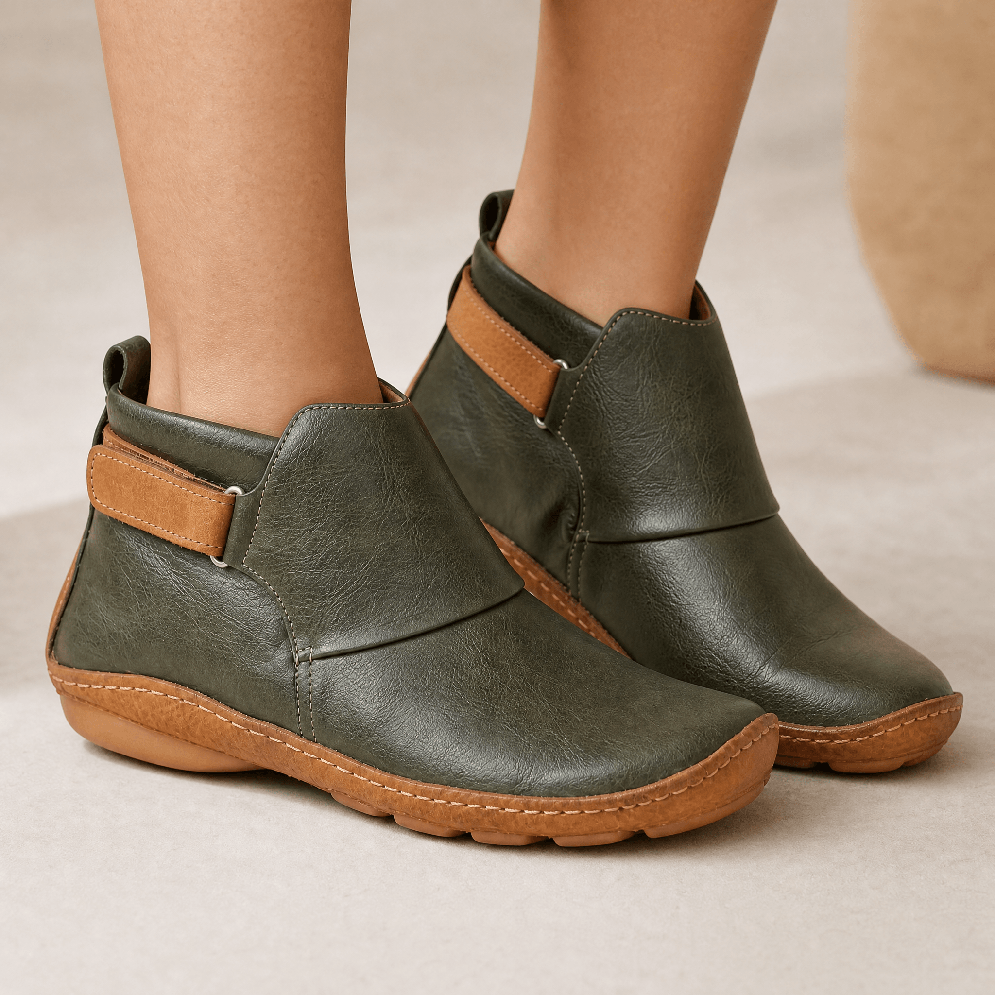 Solena - Women's adjustable ankle boots for sensitive feet