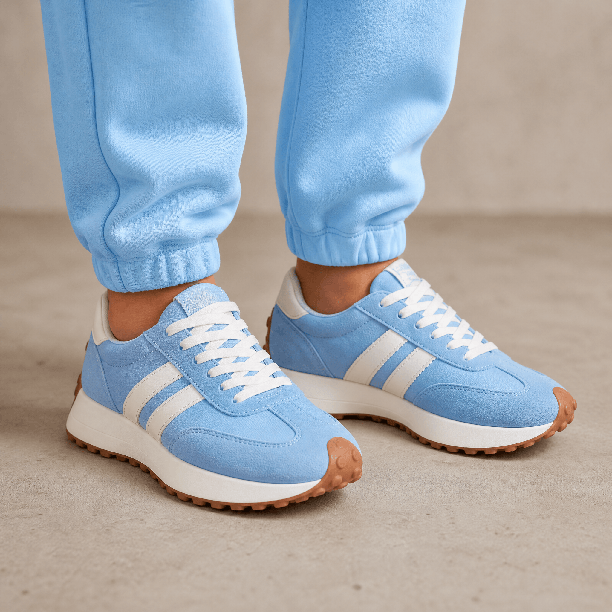 Velora - Retro Suede Sneakers for All Day Comfort