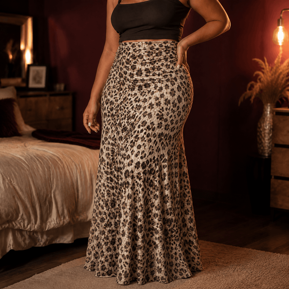 Velora – Women's Curvy-Fit Leopard Print Maxi Skirt