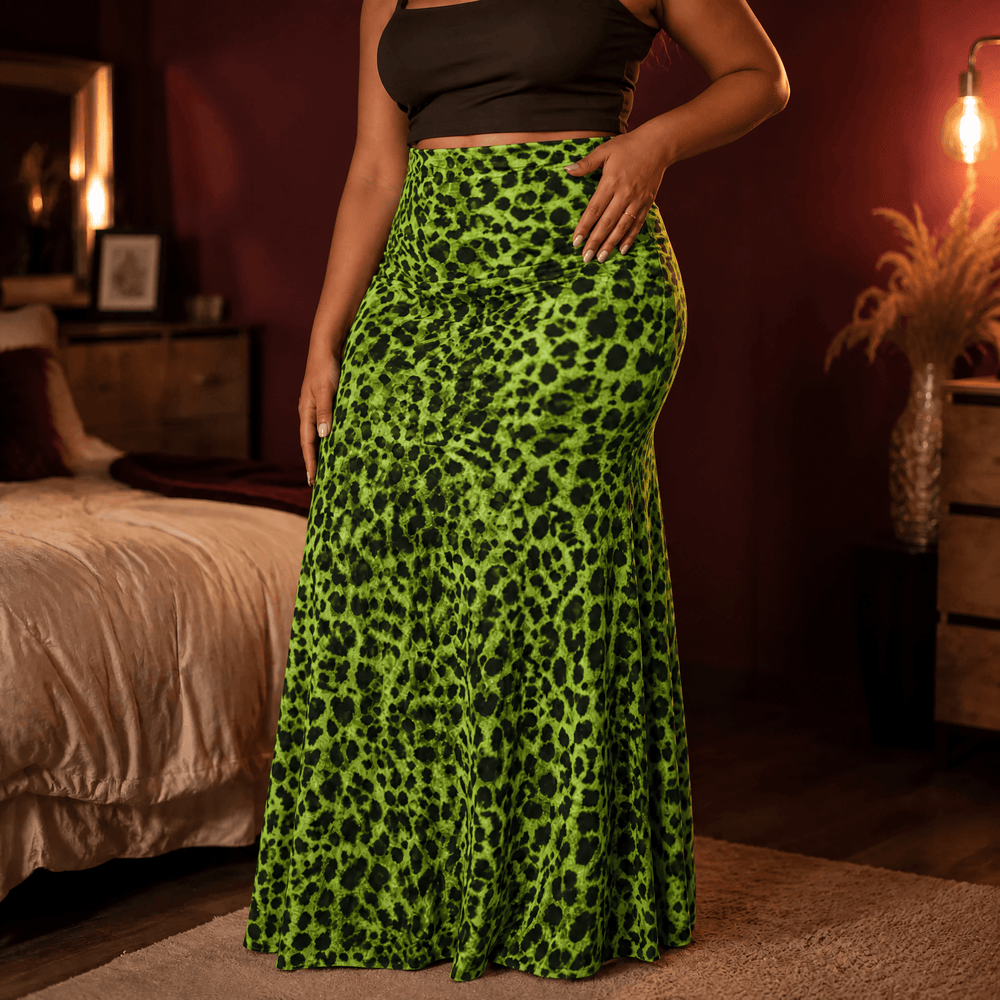 Velora – Women's Curvy-Fit Leopard Print Maxi Skirt